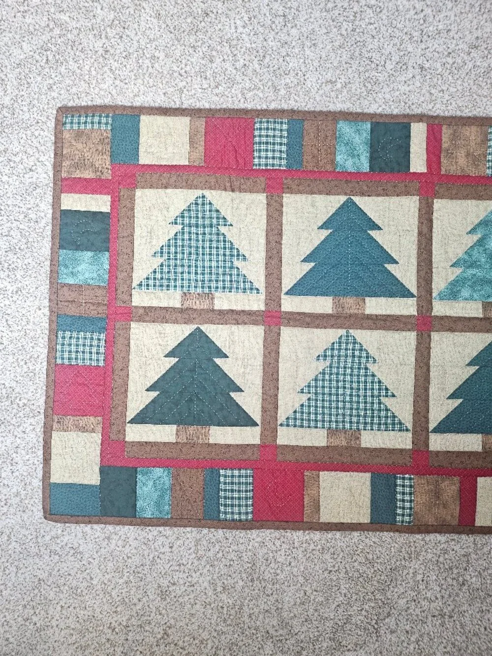 Vintage Handmade Holiday Rustic Evergreen Tree Patchwork Block Table/Wall Quilt